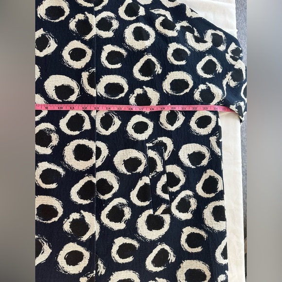 Helene London Overcoat. Very Unique & Stylish. High Fashion. Size Small Runs Big - Picture 11 of 11